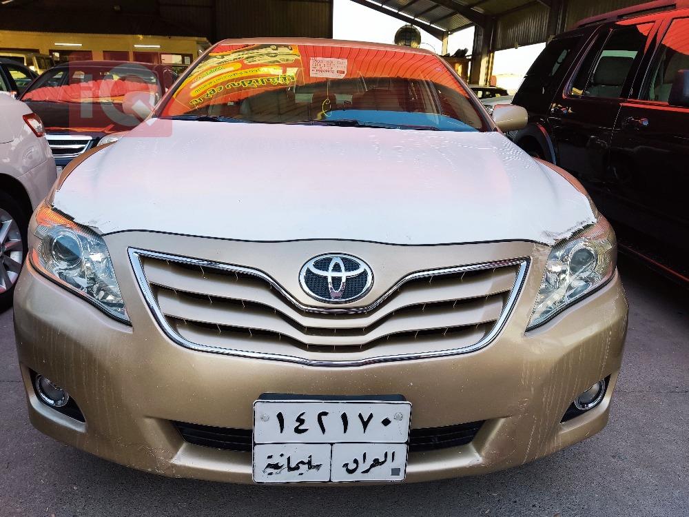 تۆیۆتا کامری
